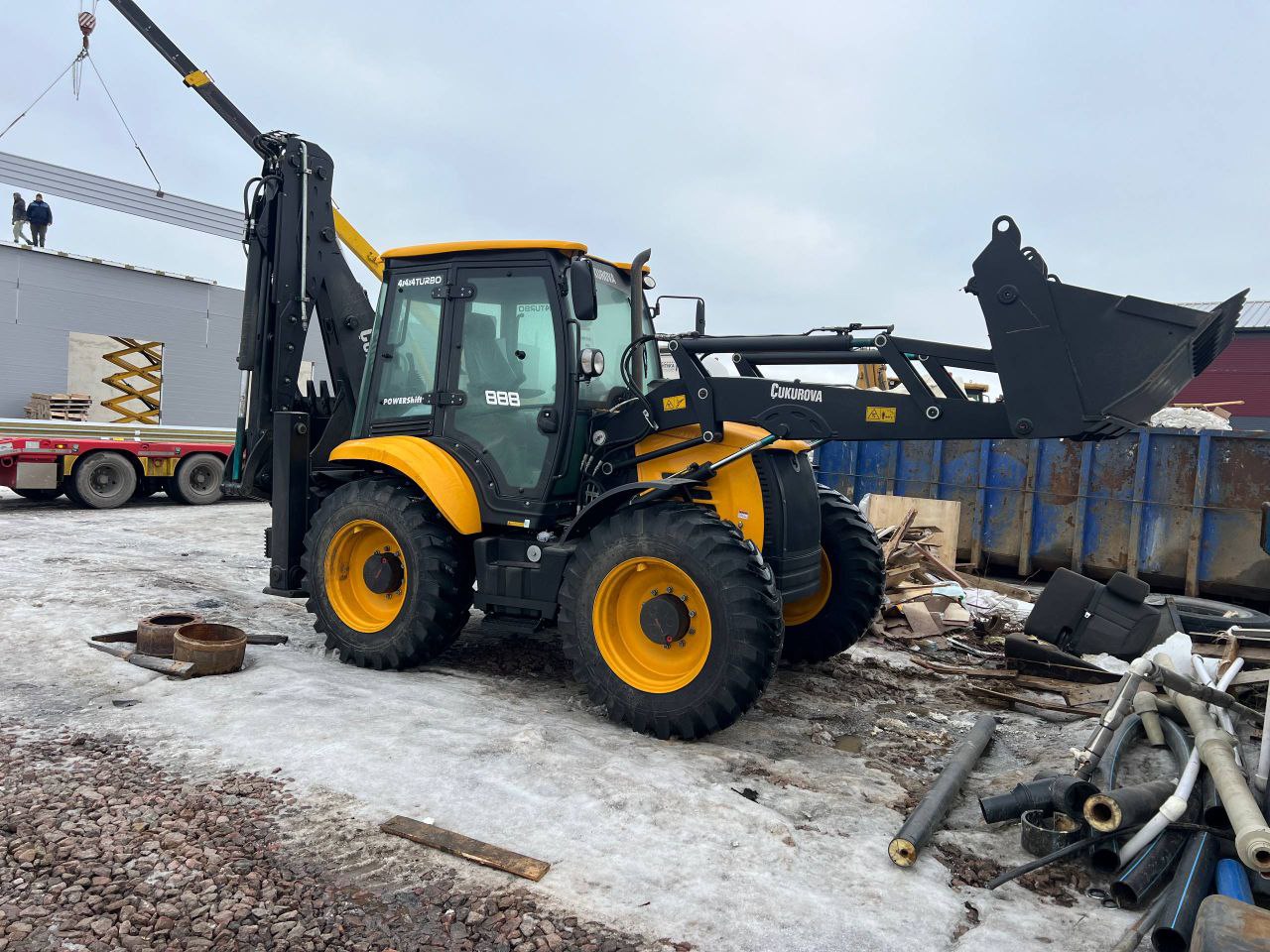Аренда экскаватора-погрузчика Cukurova 884 в Санкт-Петербурге